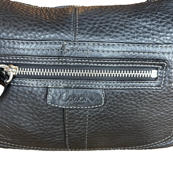 COACH Black Pebbled Leather Hobo Shoulder Bag Handbag Purse Zip Front Pocket - Picture 3 of 16